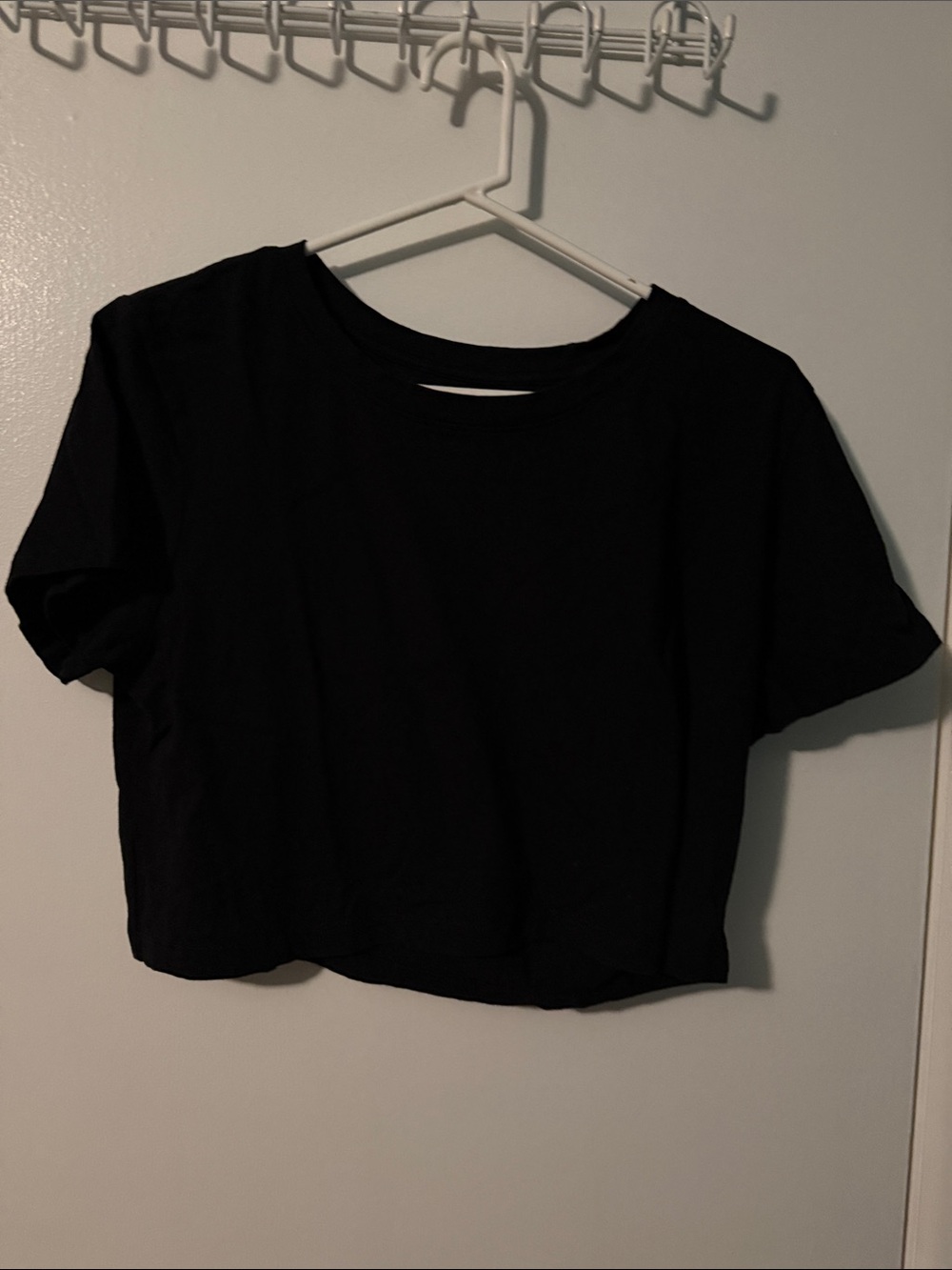 Women's Black Boxy Crop Tee
